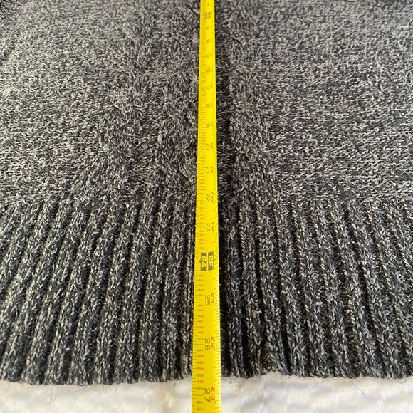 Charcoal & Gray Crew Neck Quarter Sleeve Sweater - Picture 16 of 16